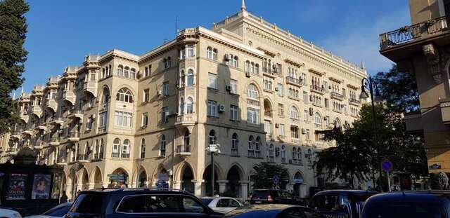 Апартаменты Crown Deluxe Apartment on Nizami Street Баку-96
